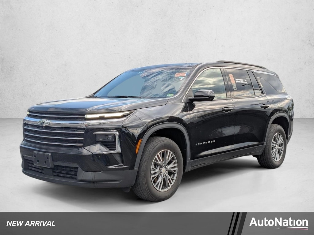 Used 2024 Chevrolet Traverse AWD LT SUV