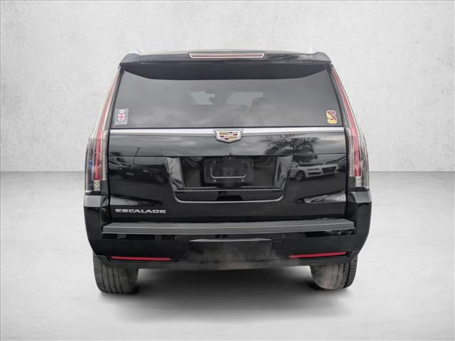 2018 Cadillac Escalade Platinum photo 4