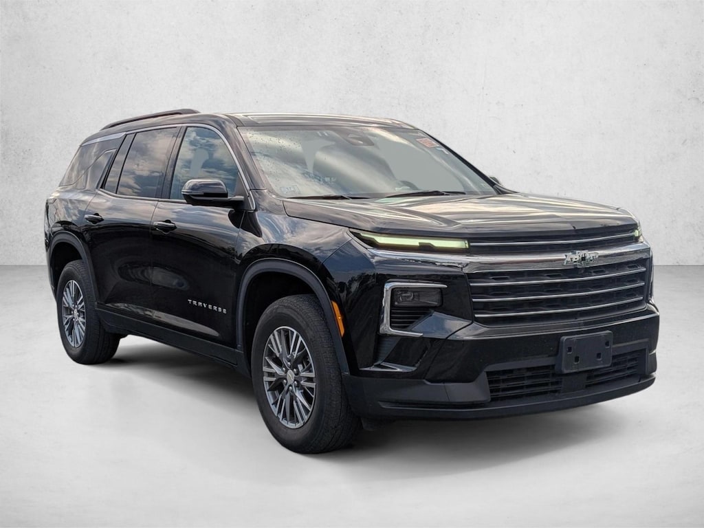 Used 2024 Chevrolet Traverse AWD LT SUV
