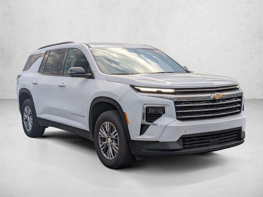 Used 2024 Chevrolet Traverse AWD LT SUV