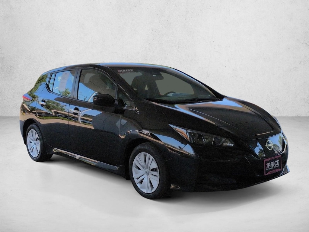Used 2025 Nissan LEAF S Hatchback