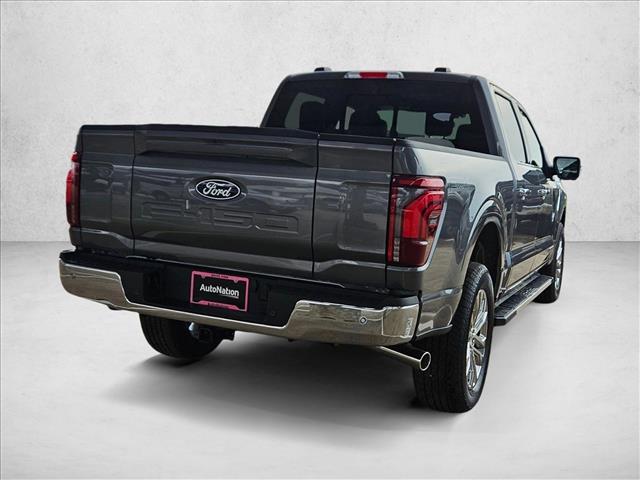 2025 Ford F-150 Lariat photo 2