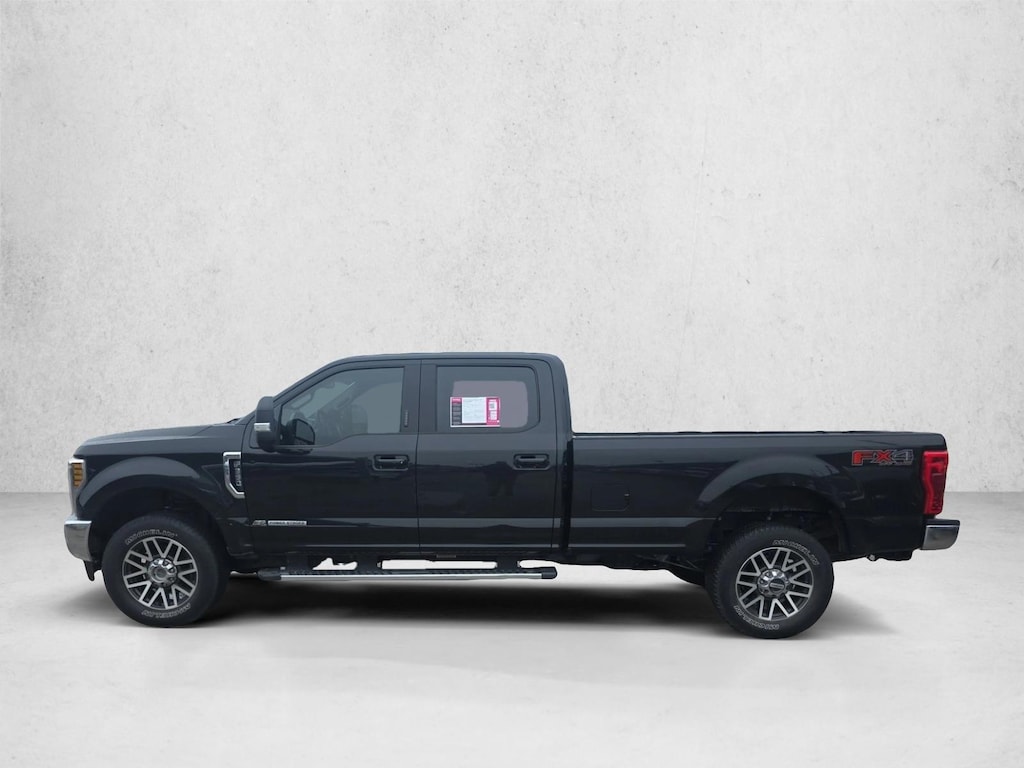 Used 2019 Ford F-350 LARIAT Truck Crew Cab