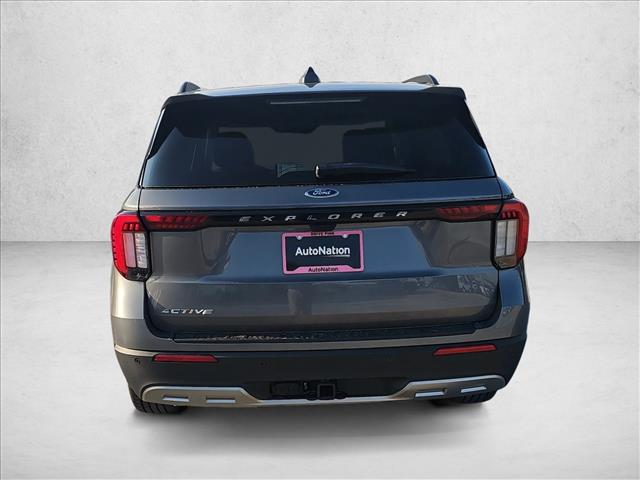 2026 Ford Explorer photo 3