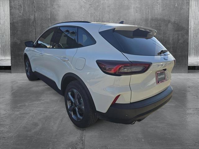 2025 Ford Escape ST-Line photo 4