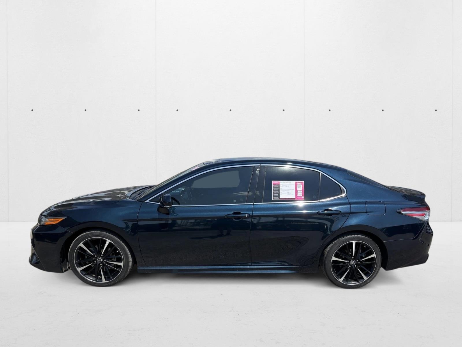 2019 Toyota Camry XSE photo 2