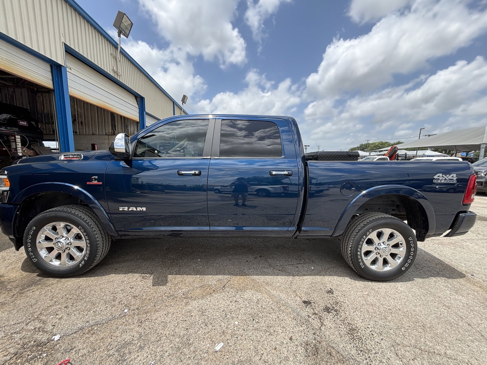 Used 2021 RAM Ram 2500 Pickup Laramie with VIN 3C6UR5FL3MG545494 for sale in Burleson, TX