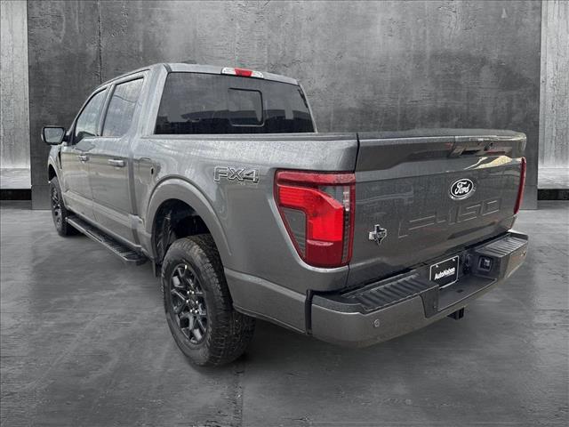 2025 Ford F-150 XLT photo 3