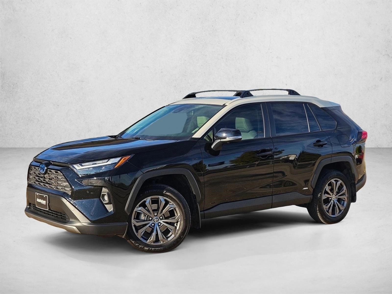 2024 Toyota RAV4 Limited's photo