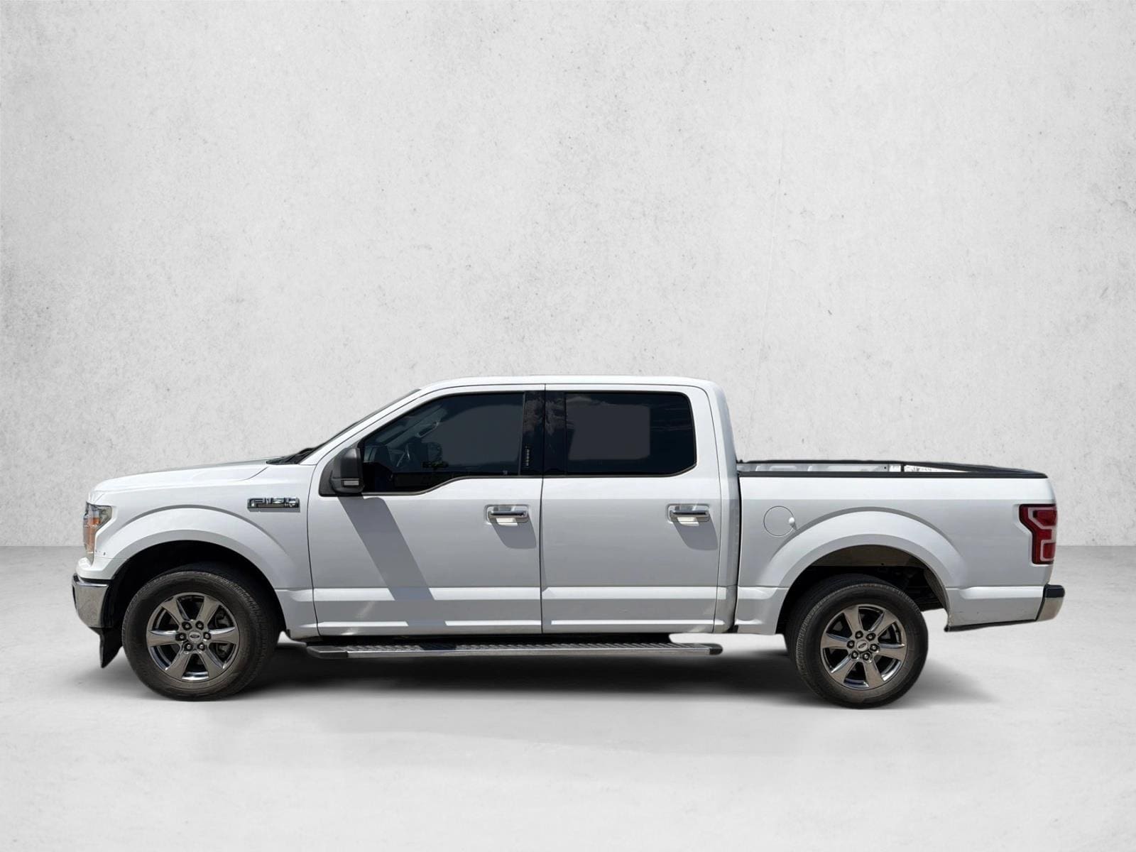 Used 2020 Ford F-150 XLT with VIN 1FTEW1CP0LKE58617 for sale in Burleson, TX