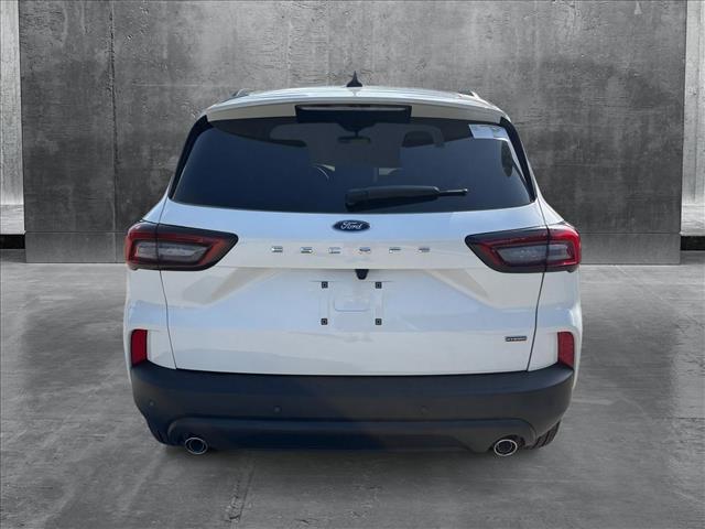 2025 Ford Escape ST-Line photo 4