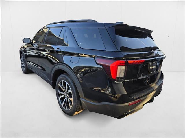 2025 Ford Explorer ST-Line photo 3