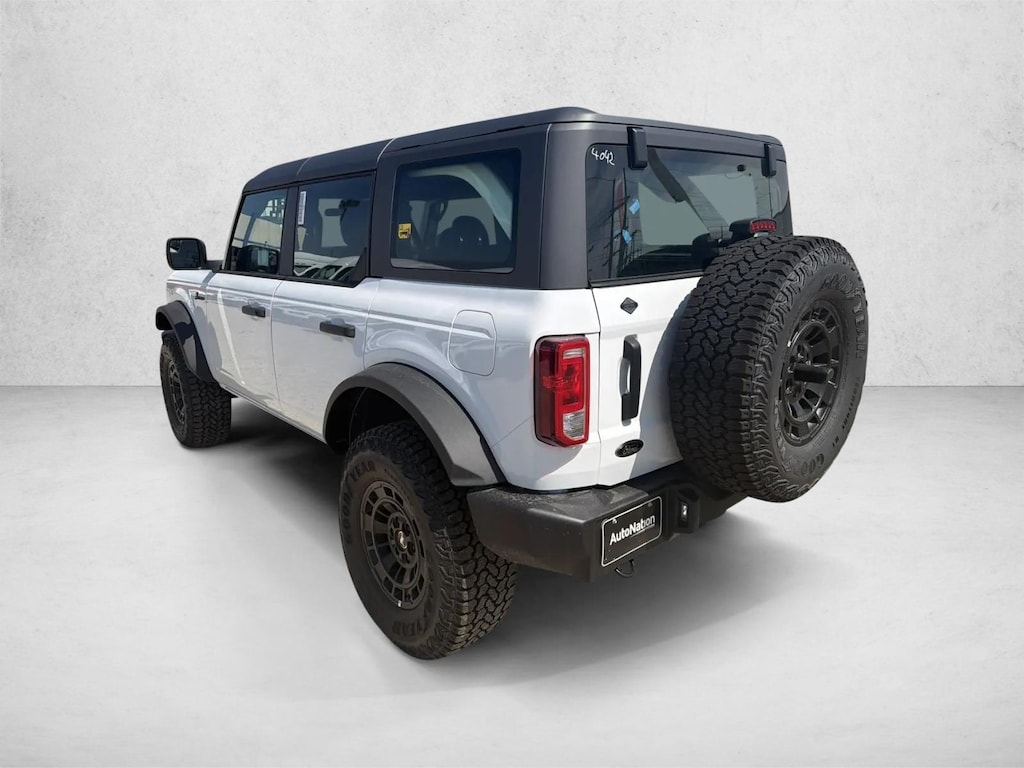 New 2026 Ford Bronco Base SUV