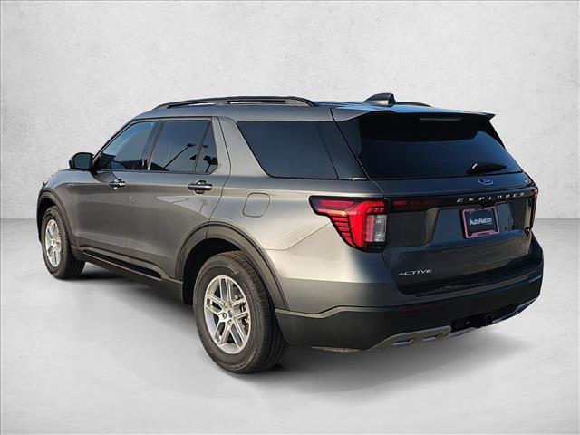 2026 Ford Explorer photo 2