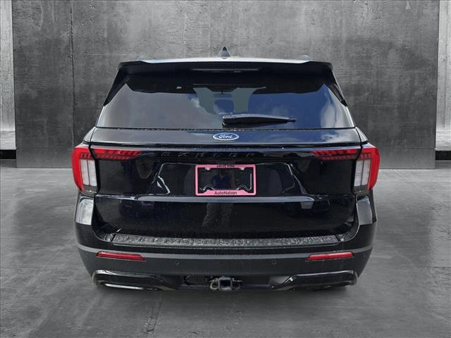 2025 Ford Explorer ST-Line photo 4