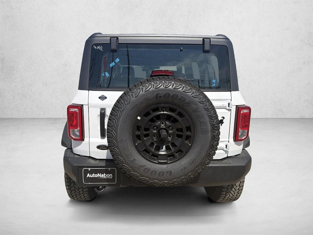 New 2026 Ford Bronco Base SUV