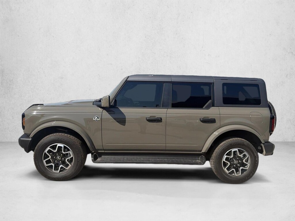 New 2026 Ford Bronco Outer Banks SUV