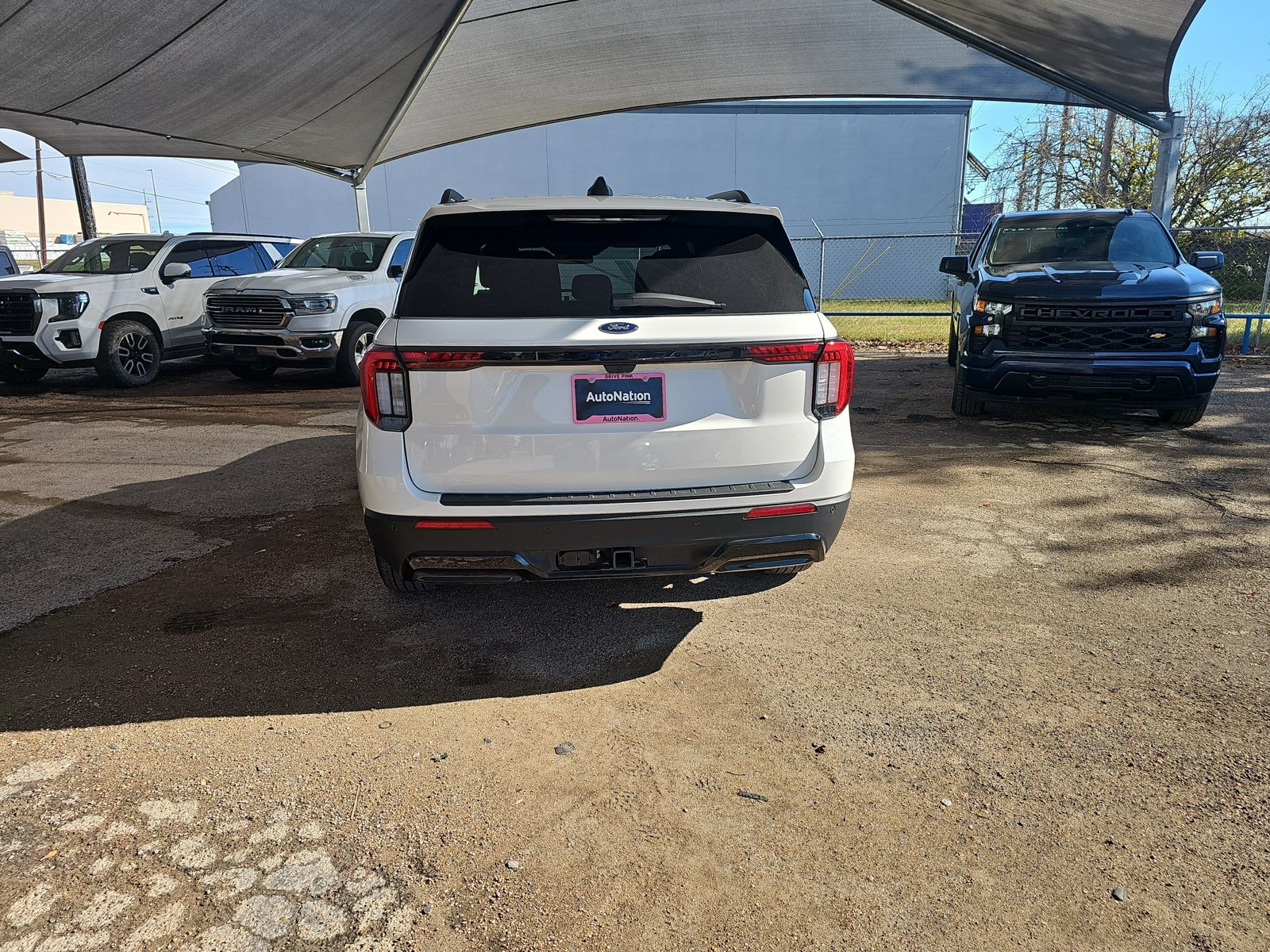 2025 Ford Explorer ST-Line photo 4