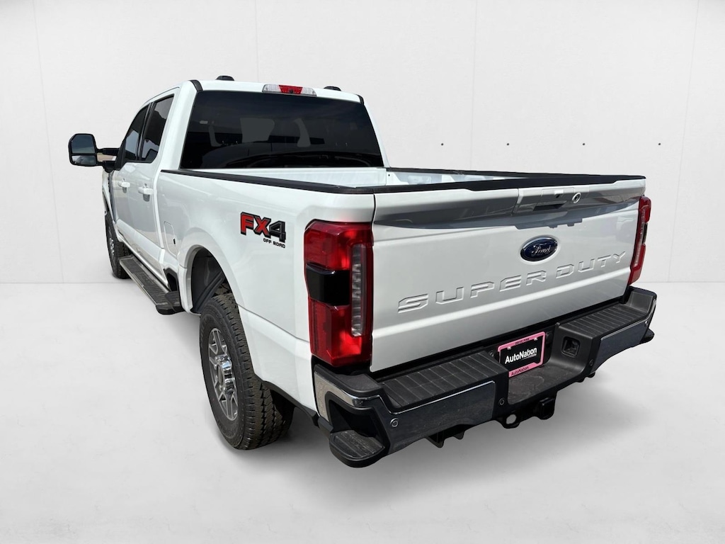 New 2026 Ford F-250 LARIAT Truck Crew Cab