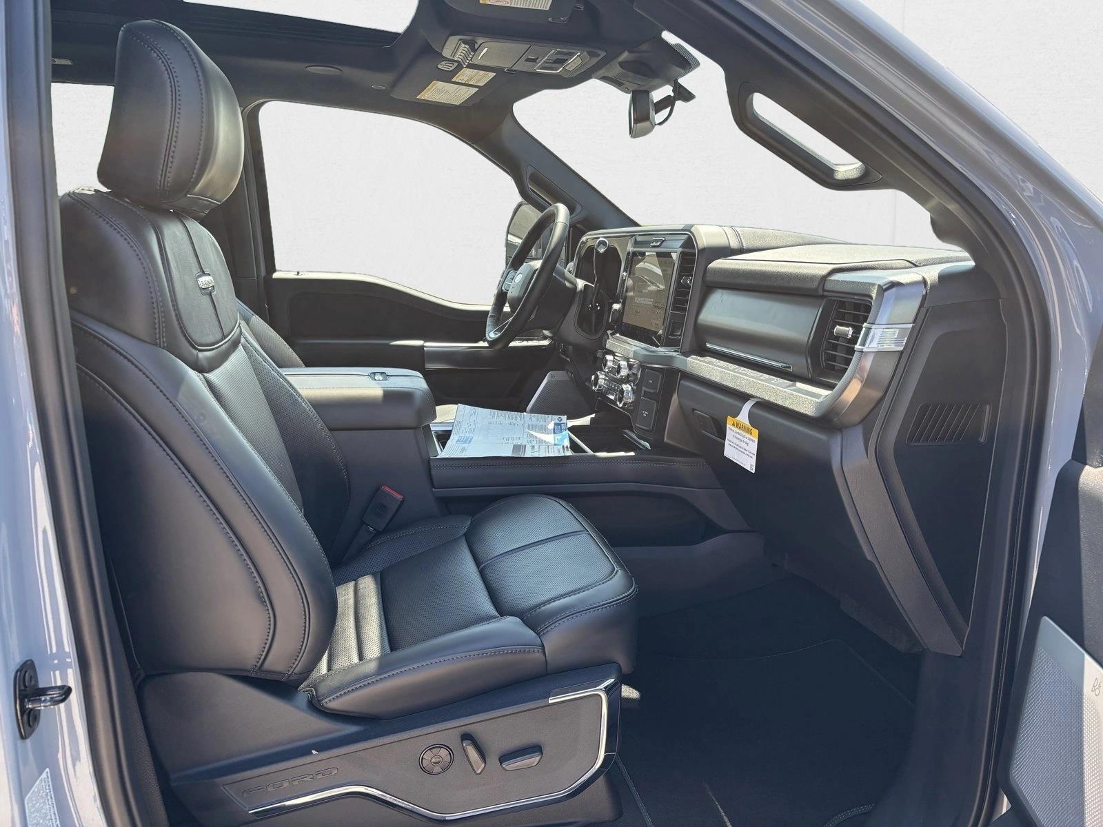 2026 Ford F-350 Super Duty Platinum - Photo 22
