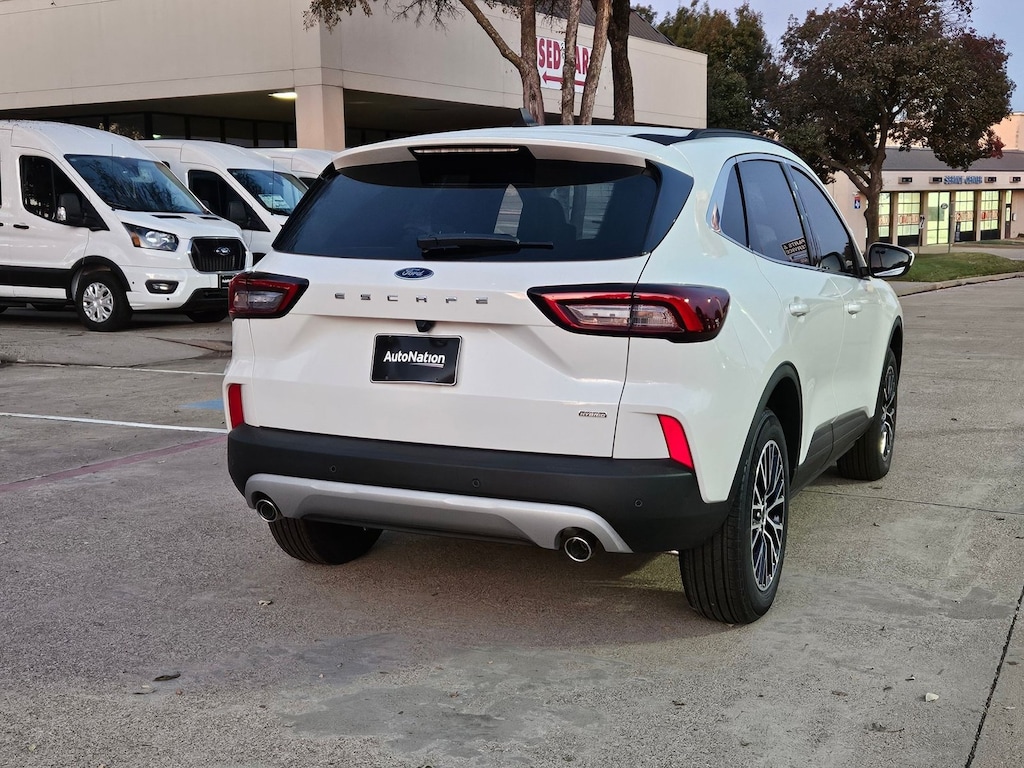 New 2026 Ford Escape PHEV SUV
