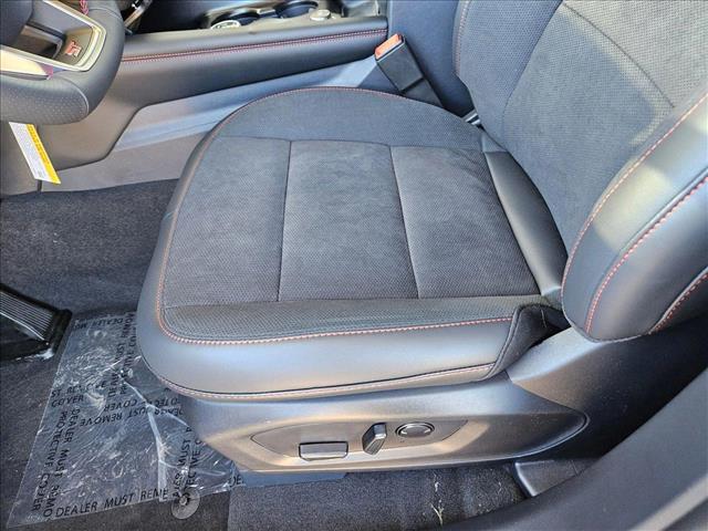 2025 Ford Explorer ST photo 4