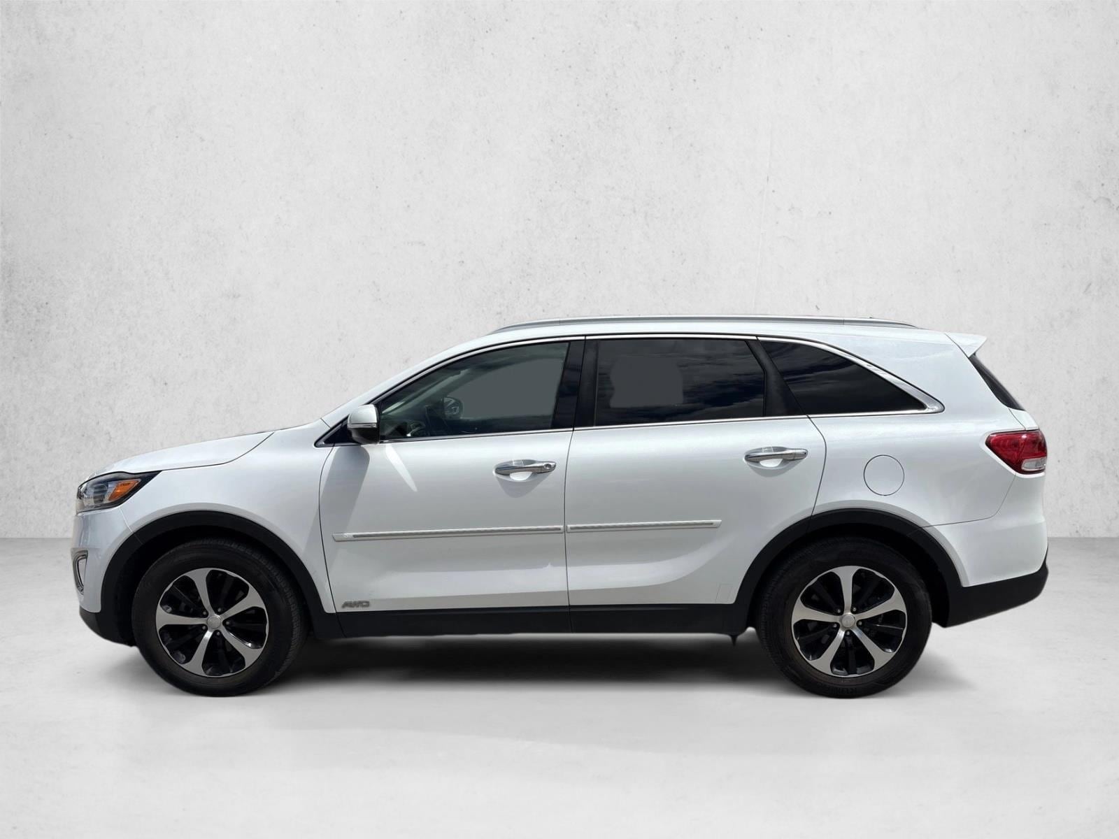 Used 2016 Kia Sorento EX with VIN 5XYPHDA19GG136699 for sale in Burleson, TX