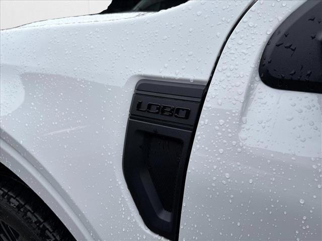 2025 Ford Maverick photo 3