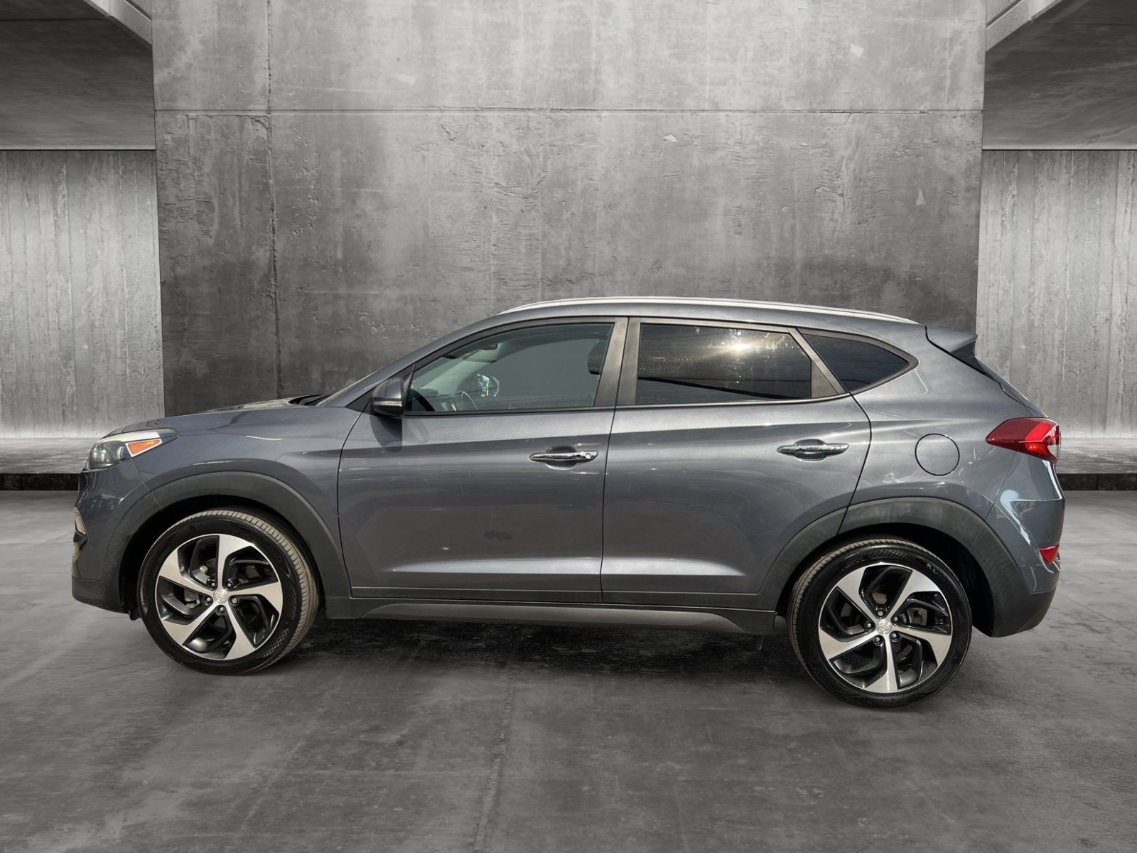 Used 2016 Hyundai Tucson Limited with VIN KM8J33A25GU113308 for sale in Burleson, TX