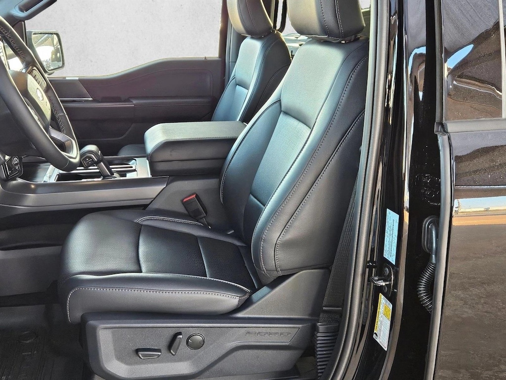 New 2026 Ford F-150 LARIAT Truck SuperCrew Cab