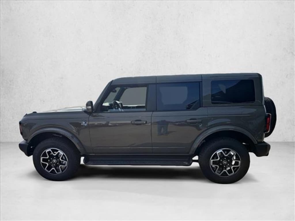 New 2025 Ford Bronco Outer Banks SUV