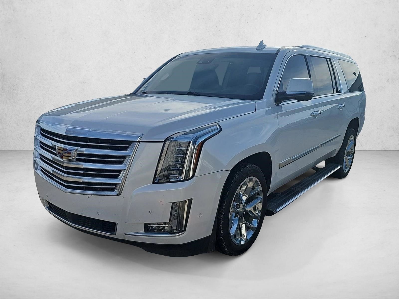 2017 Cadillac Escalade ESV Platinum's photo
