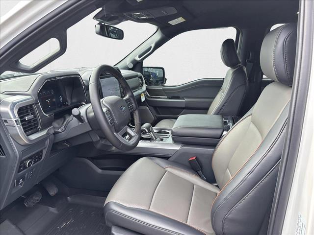 2025 Ford F-150 Lariat photo 3
