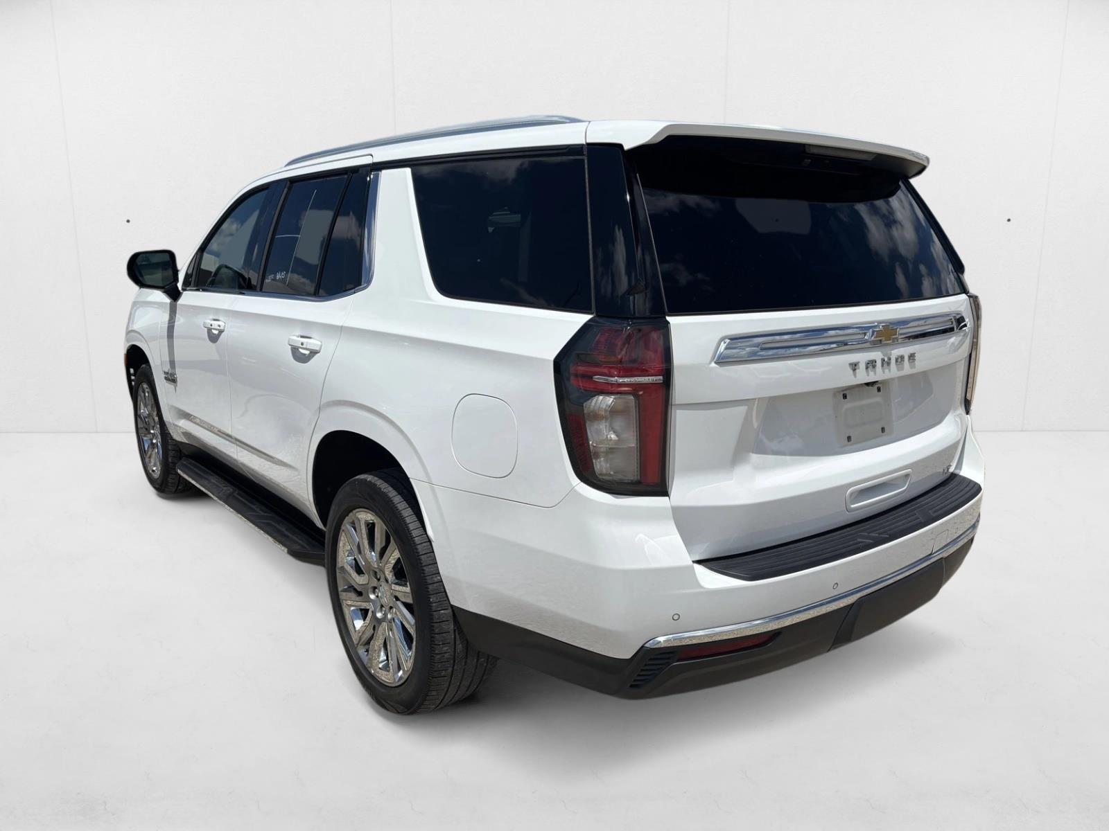 2021 Chevrolet Tahoe LT photo 3