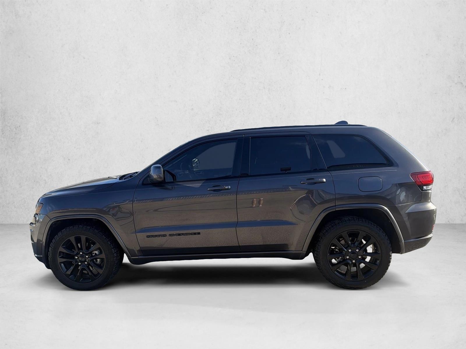 Used 2018 Jeep Grand Cherokee Altitude with VIN 1C4RJEAG8JC428542 for sale in Burleson, TX