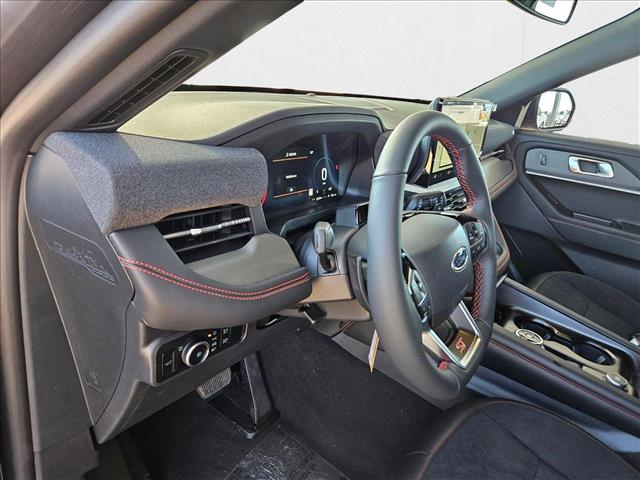 2025 Ford Explorer ST photo 3