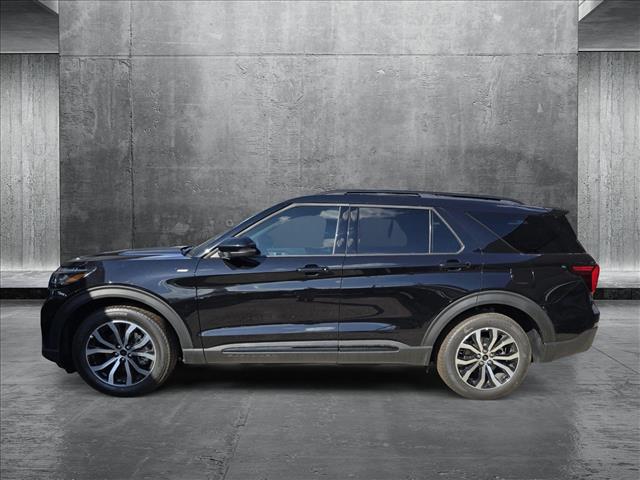 2025 Ford Explorer ST-Line photo 2