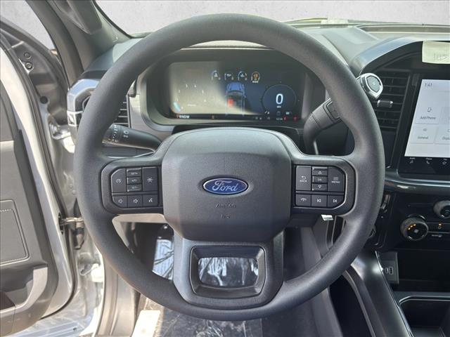 2025 Ford F-150 STX photo 4
