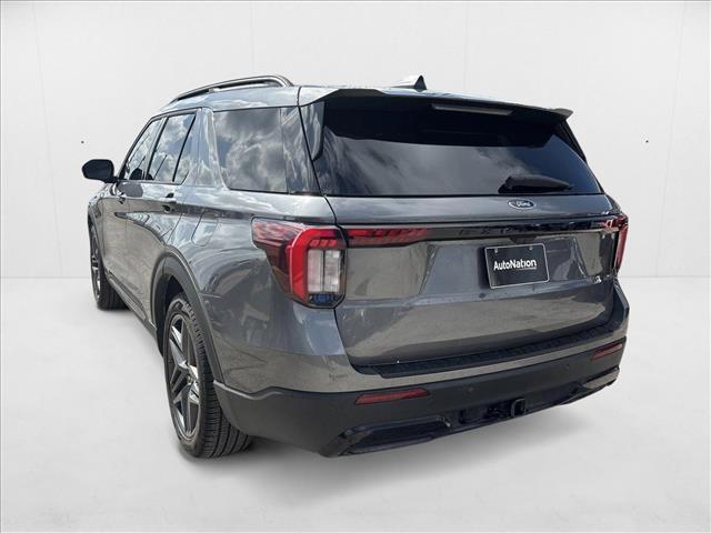 2025 Ford Explorer ST-Line photo 3