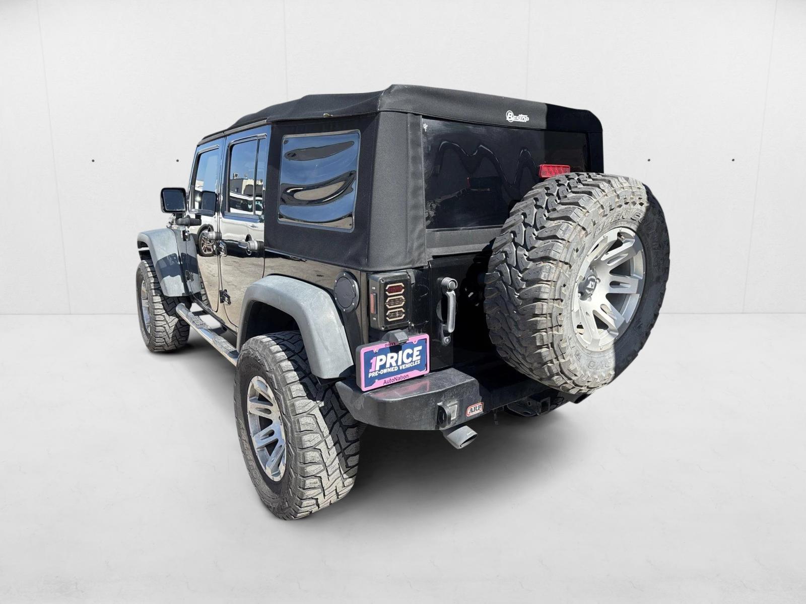 2014 Jeep Wrangler Unlimited Rubicon X photo 3