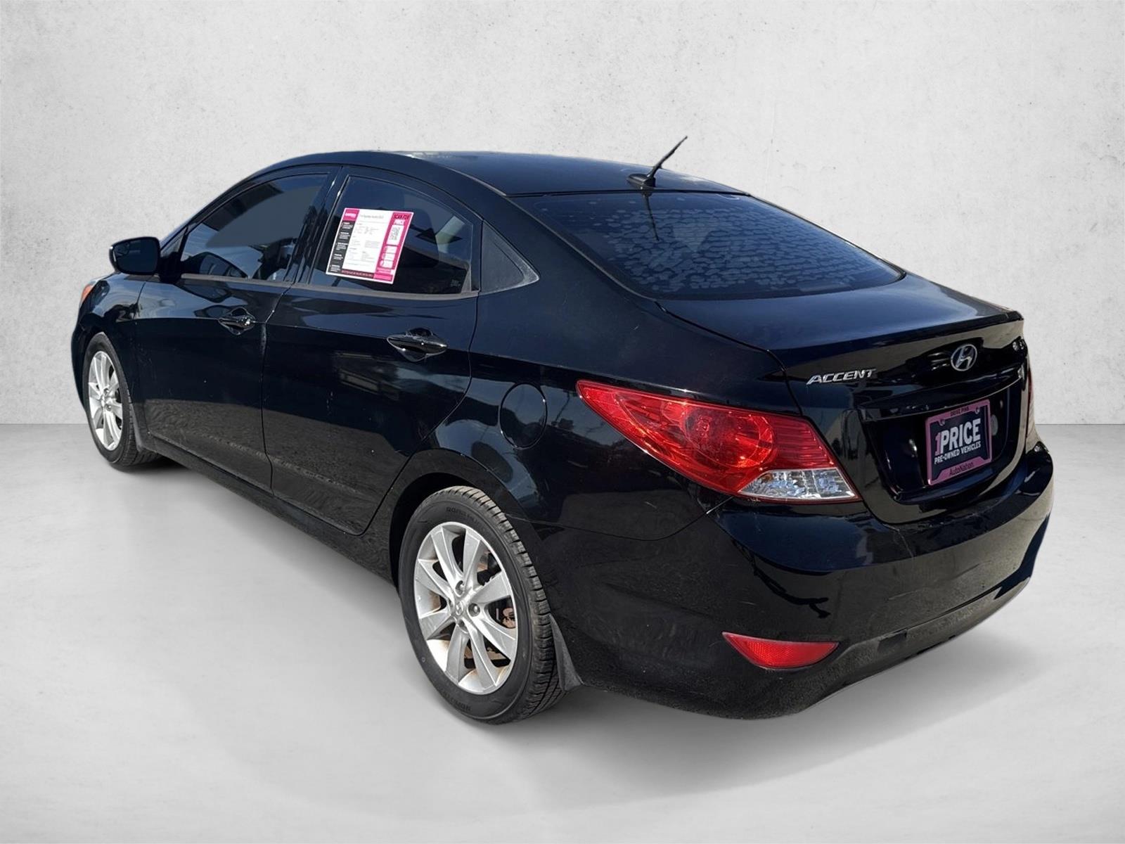 2014 Hyundai Accent GLS photo 3