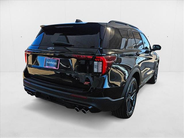 2025 Ford Explorer ST photo 2