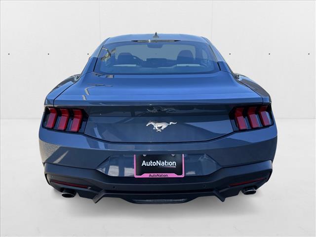 2025 Ford Mustang EcoBoost photo 4