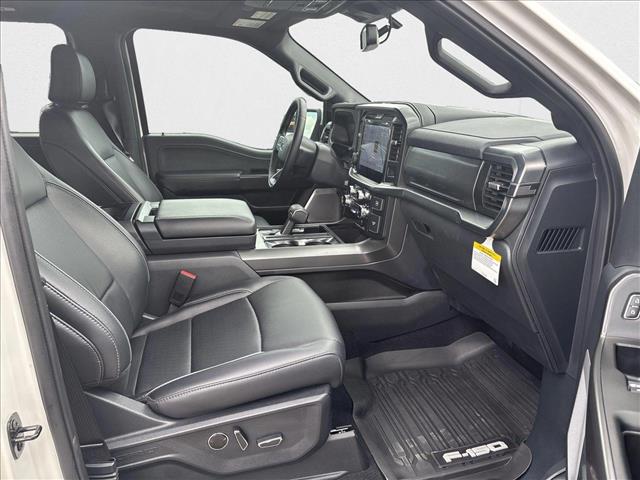 2025 Ford F-150 Lariat - Photo 16