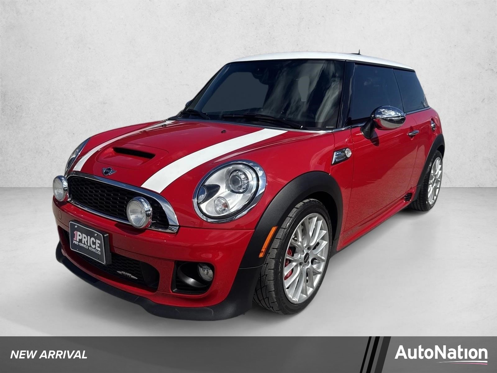 2013 MINI Cooper John Cooper Works Hardtop's photo