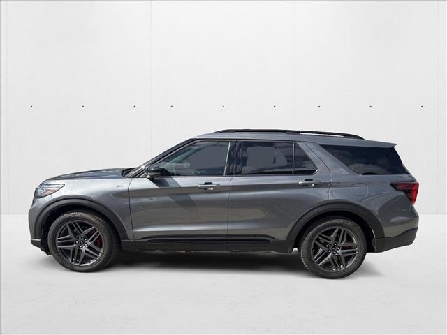2025 Ford Explorer ST-Line photo 2