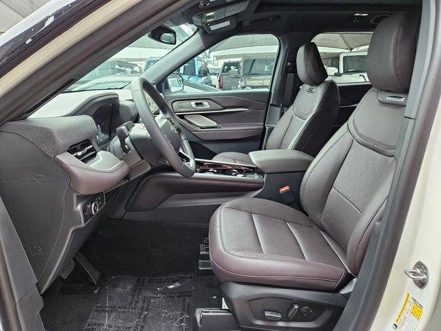 2026 Ford Explorer Platinum photo 4