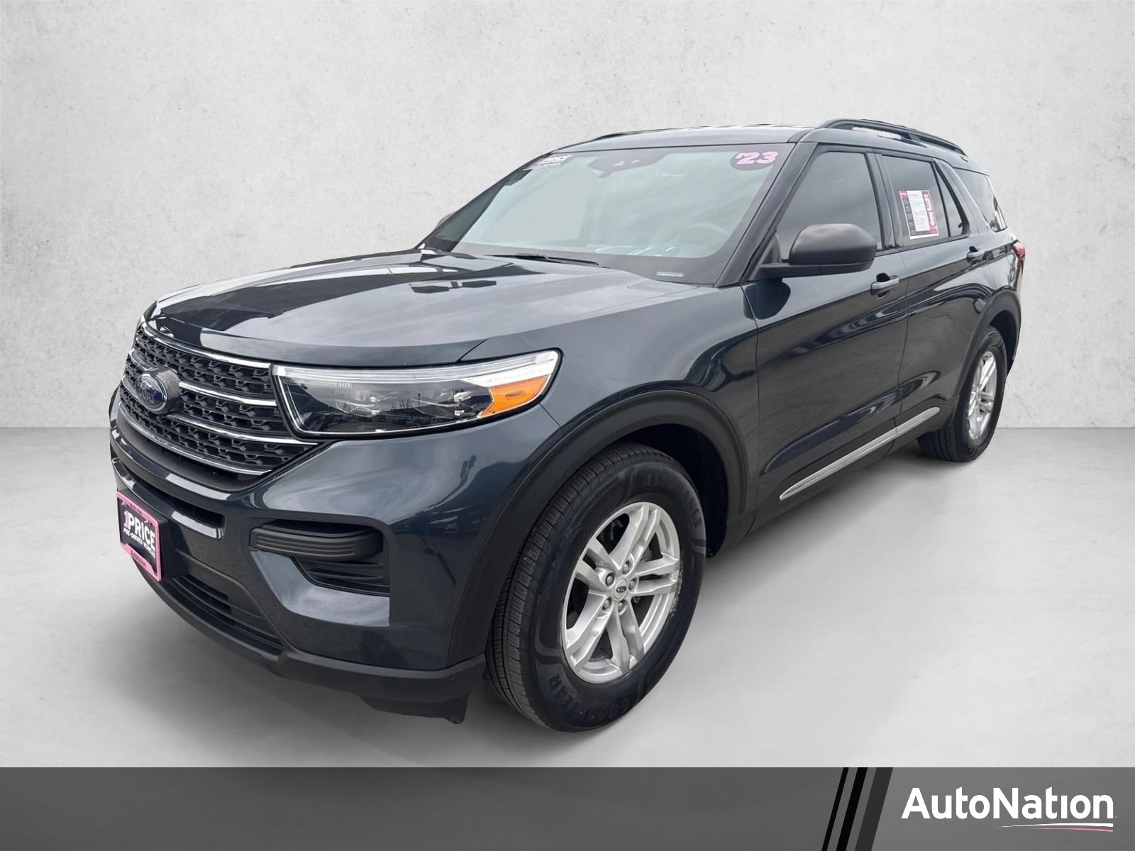 2023 Ford Explorer XLT RWD's photo