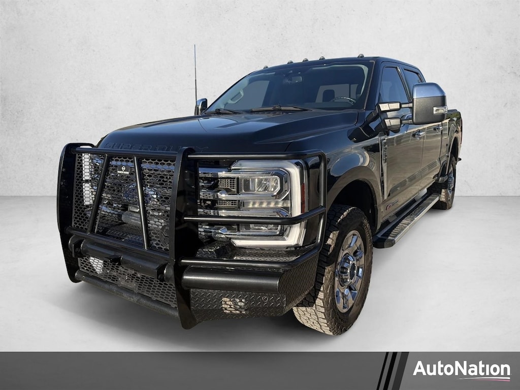 Used 2024 Ford F-250 LARIAT Truck Crew Cab