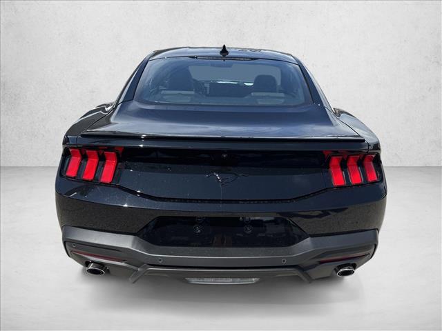 2025 Ford Mustang EcoBoost photo 4